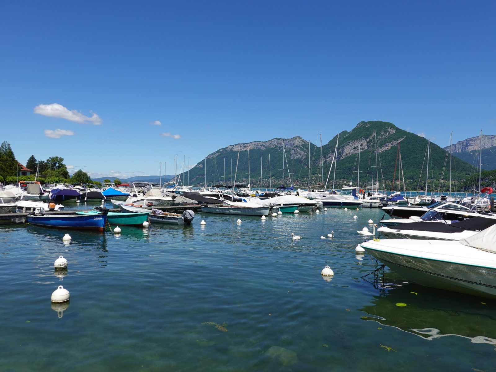 Port de plaisance de Saint-Jorioz sur le lac d'Annecy — conciergerie Airbnb Saint-Jorioz