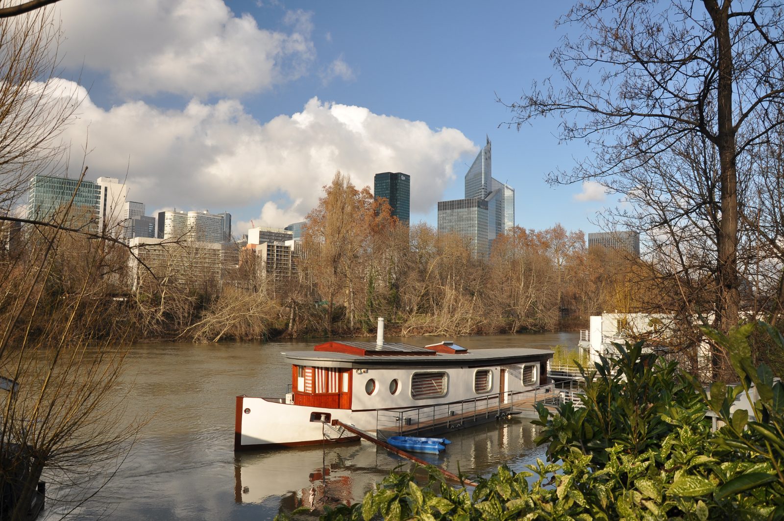 Bords de Seine à Puteaux, près de Bois-Colombes — gestion locative Hauts-de-Seine