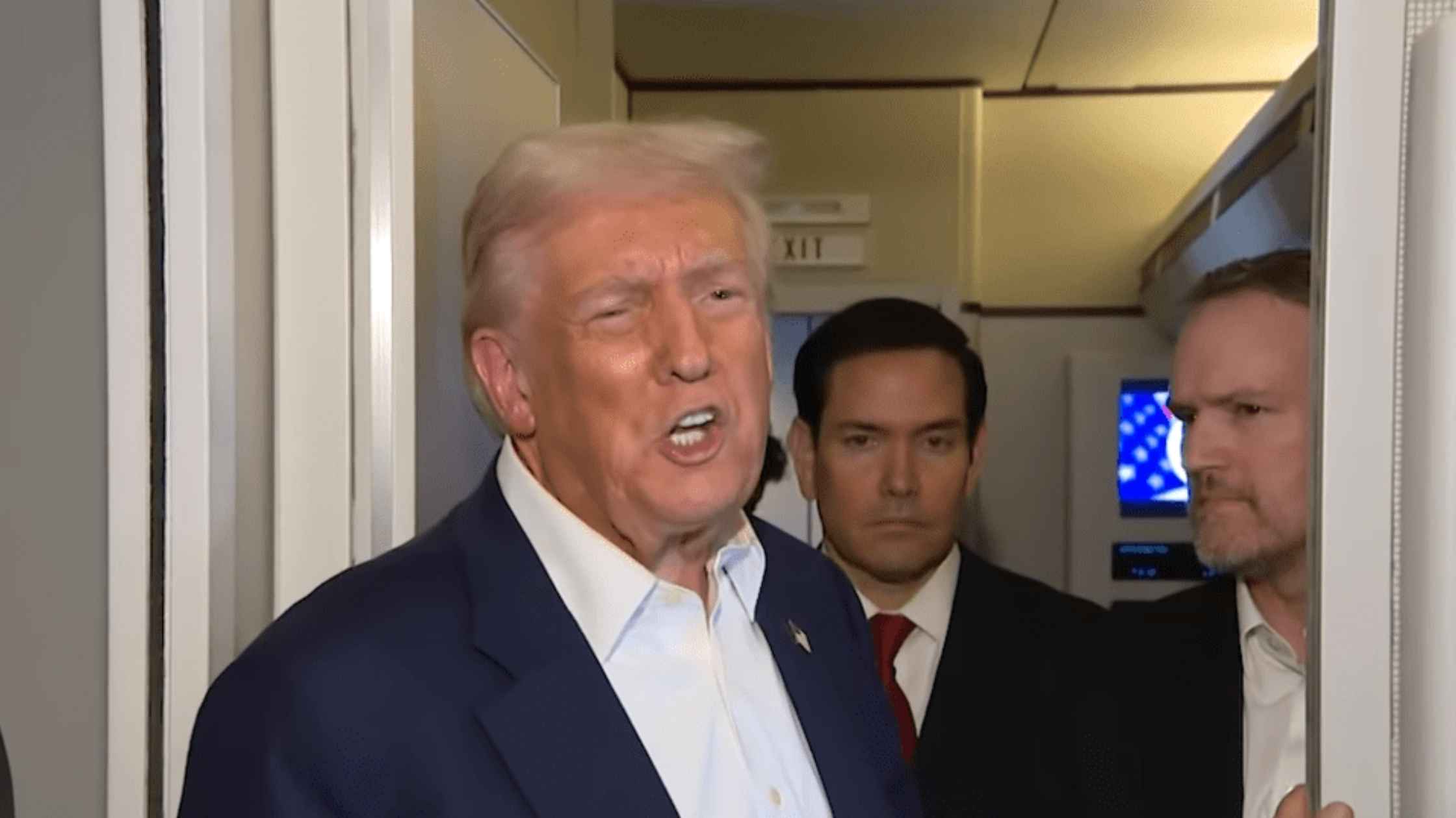 Air Force One Press Gaggle 10/27/25