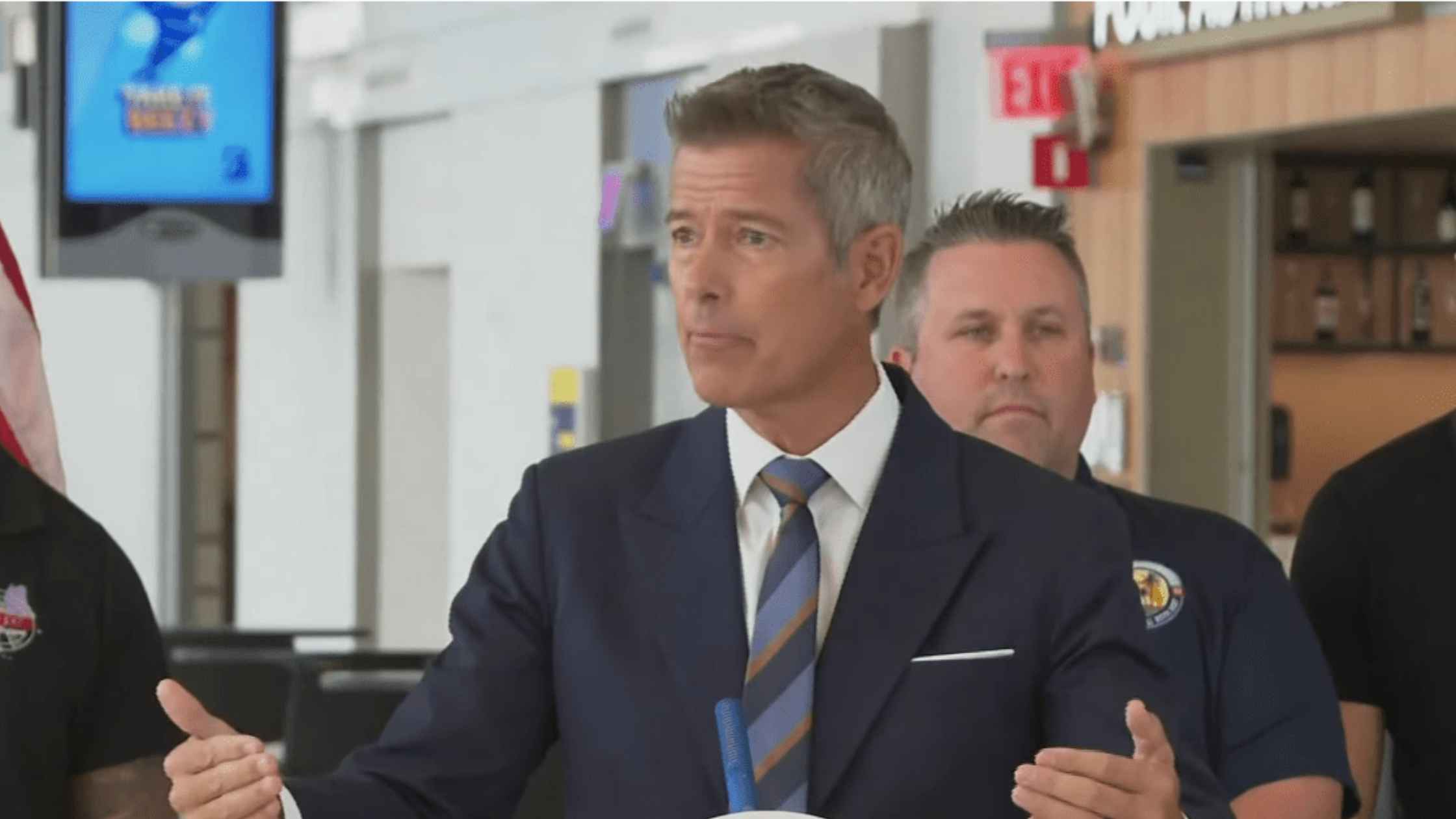 Duffy Addresses Shutdown Impact on Travel