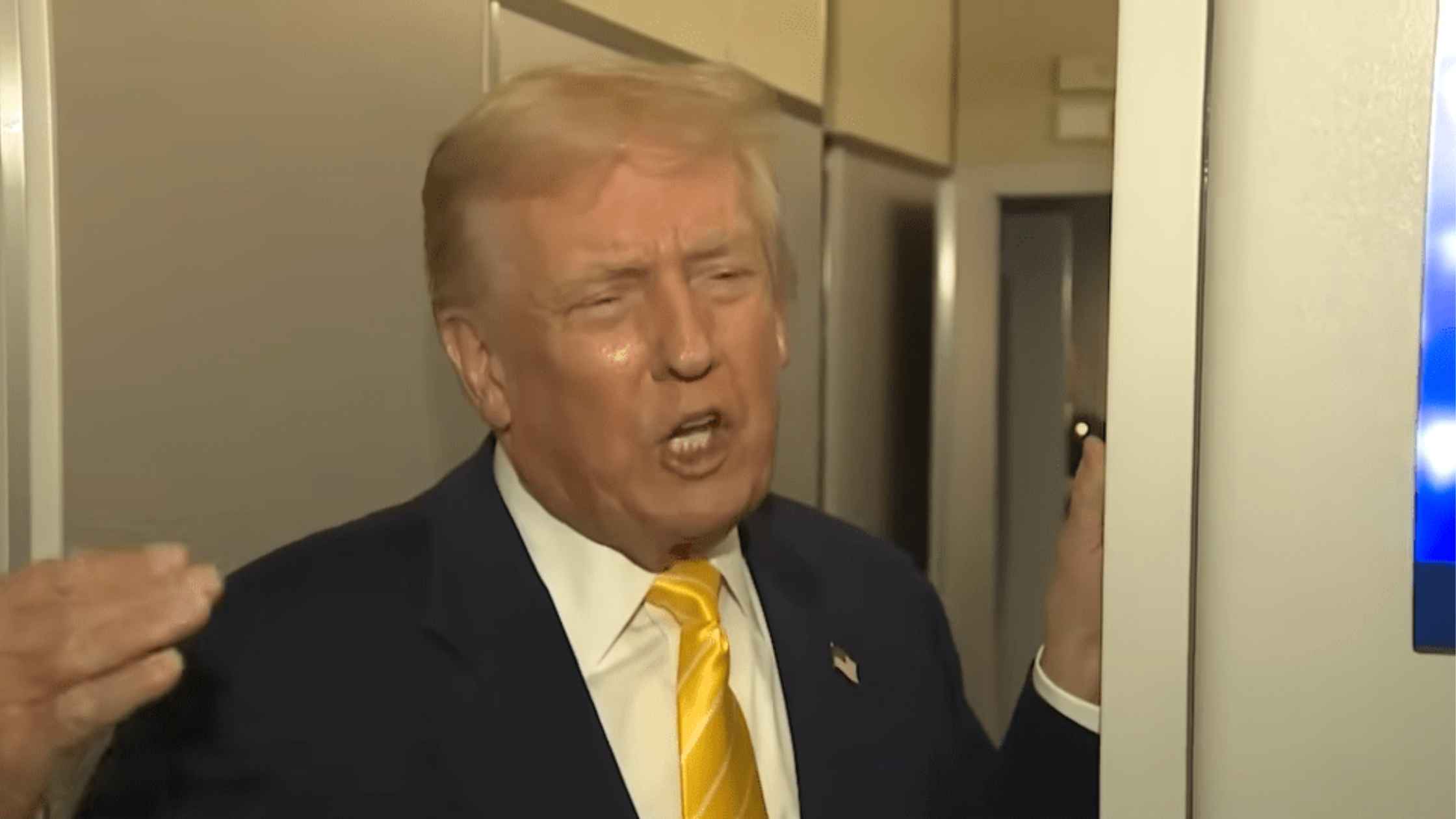 Air Force One Press Gaggle 11/14/25