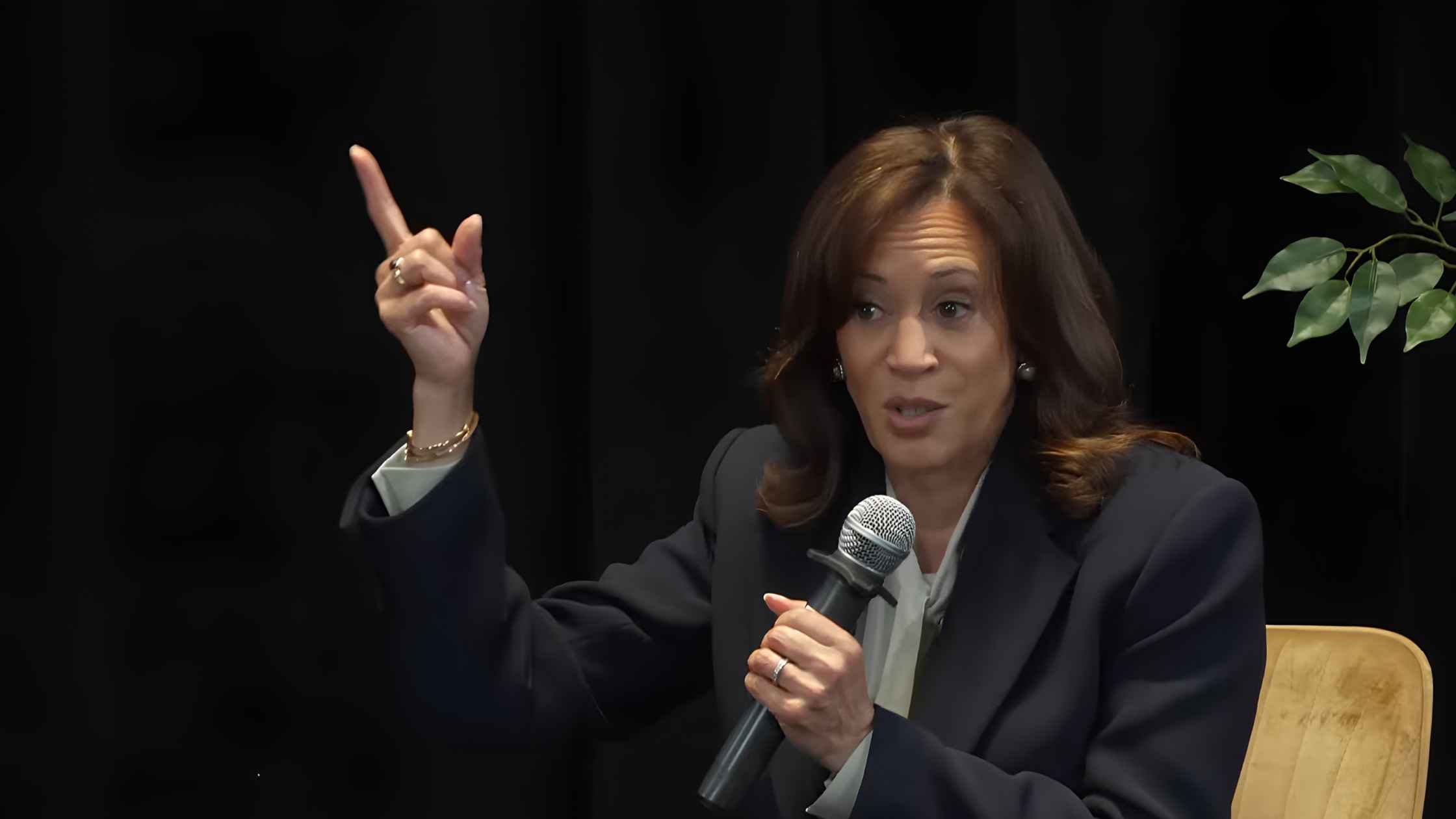 Kamala Harris Speaks on the Stakes of the 2026 Election