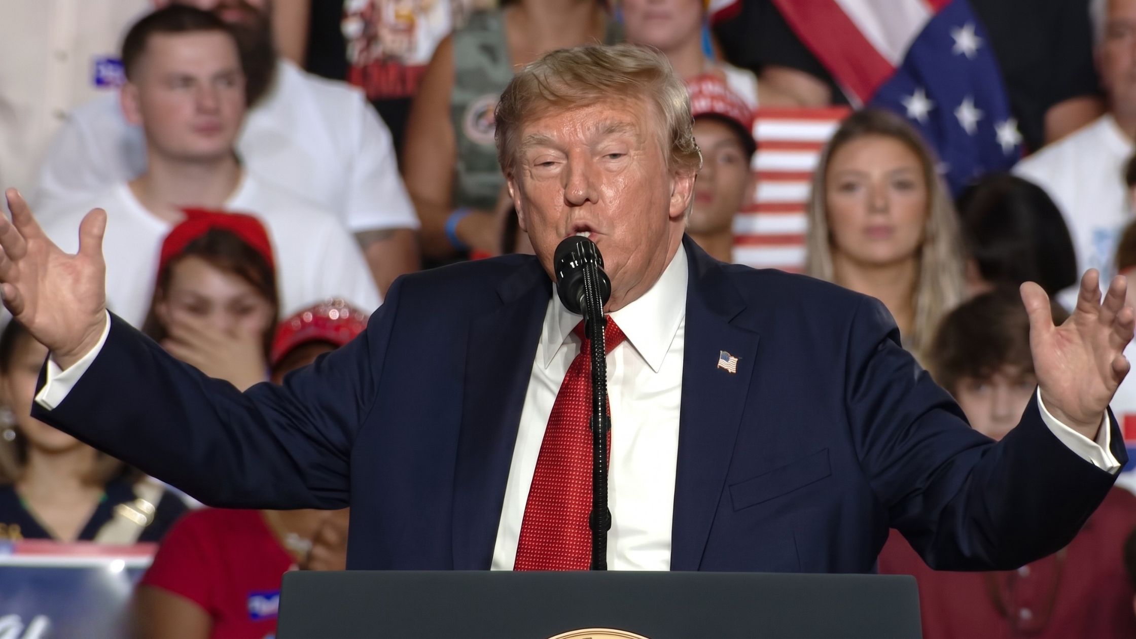 Trump Stumps for Graham