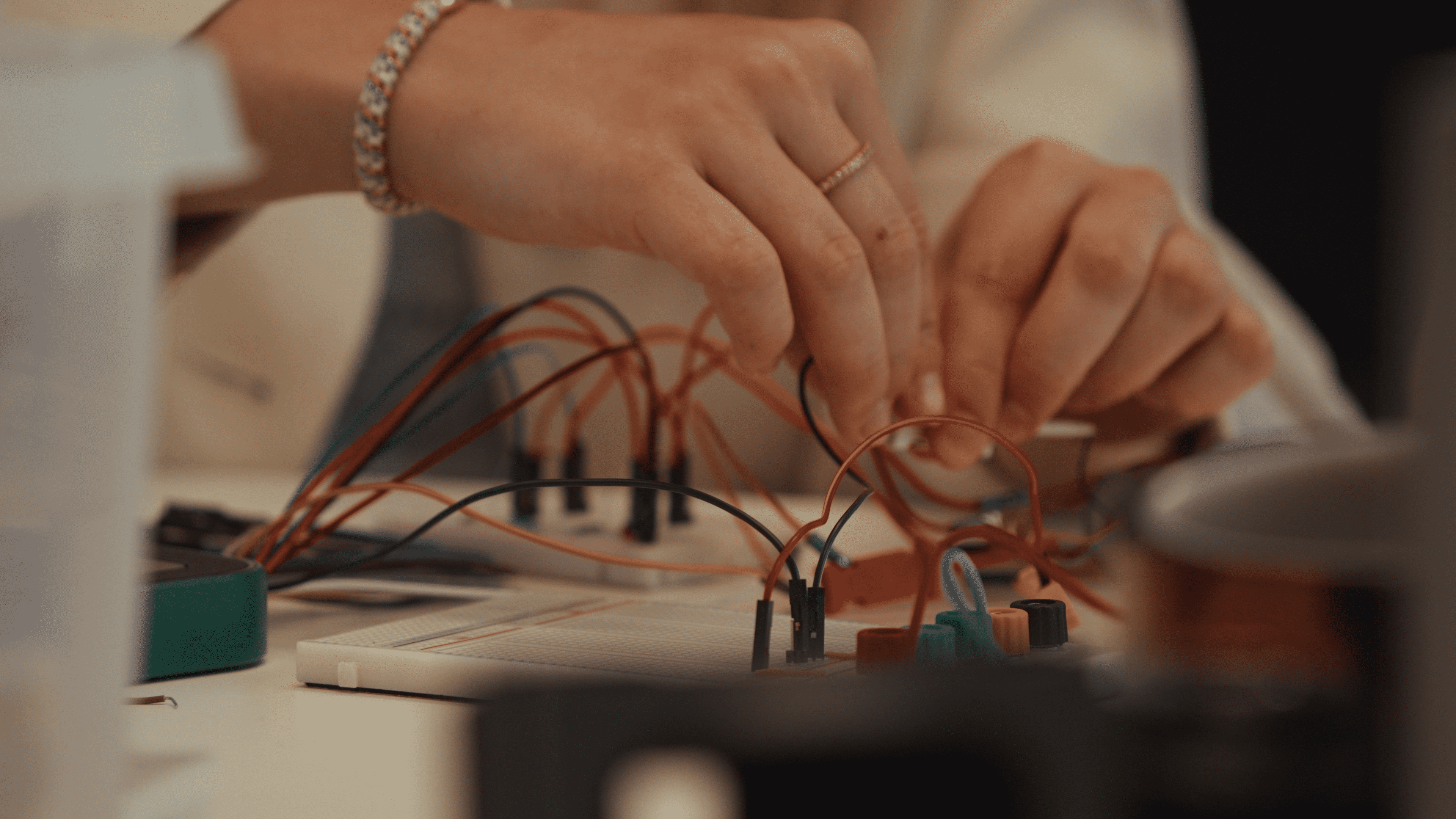 Building a stress tester for the OmniUnit – our summer internship at OmniMod