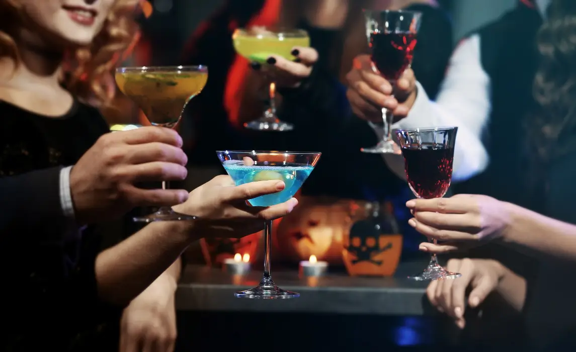 10 Best Halloween Cocktails: Top Spooky Drinks