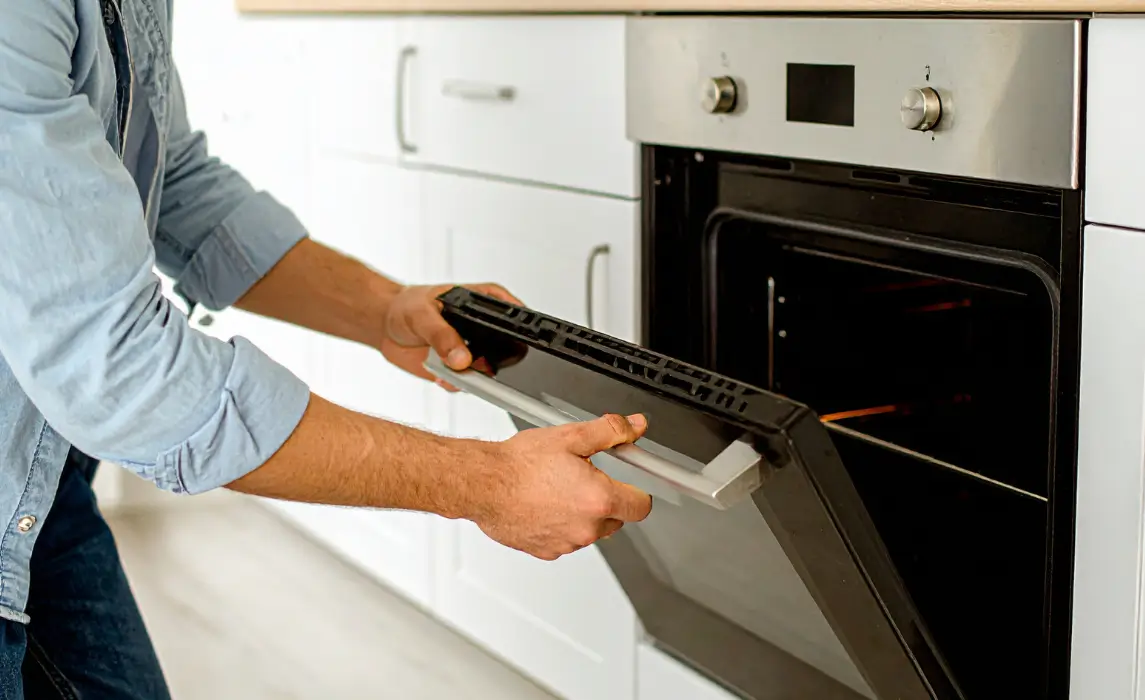 Different Types of Ovens: Choose the Right Oven Type