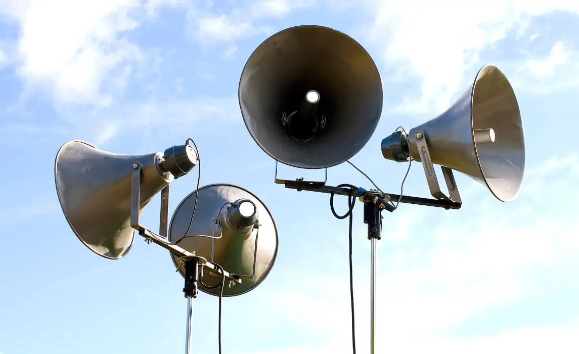 Best Outdoor Speakers for Throwing a Party (And What Actually Matters When Picking One)
