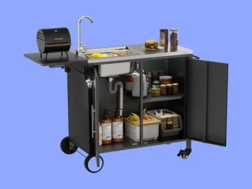 Portable Outdoor Kitchens for Hosting: What Actually Matters When You're Feeding a Crowd