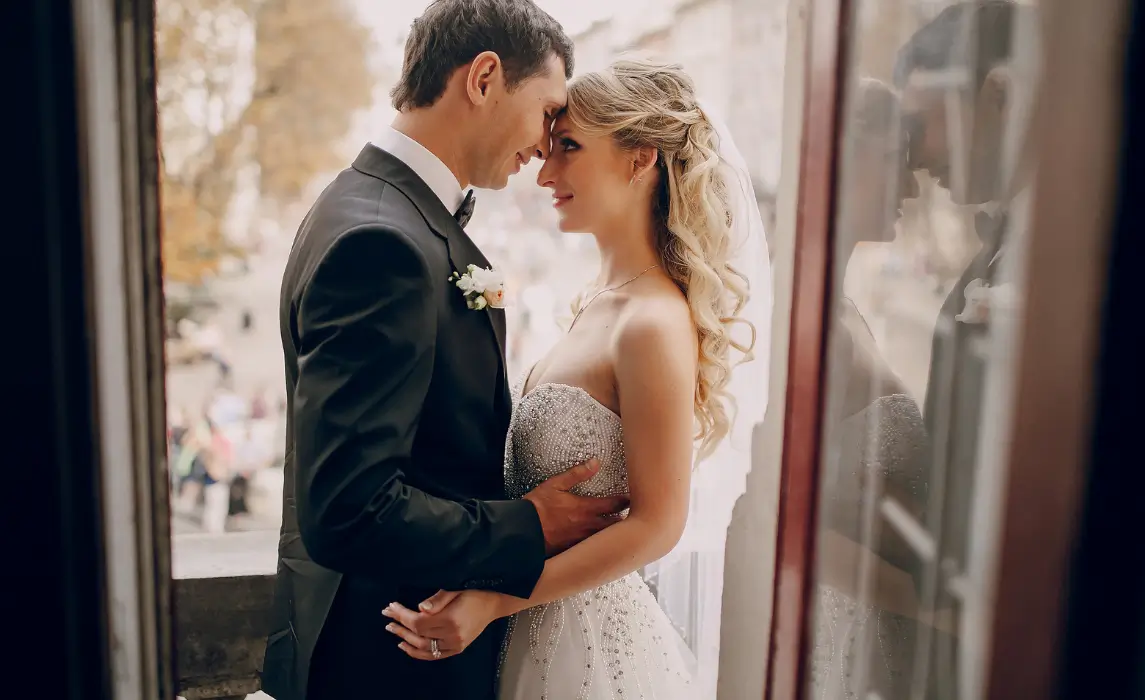 Small Wedding Ideas at Home: How to Plan an Intimate Celebration That Feels Personal