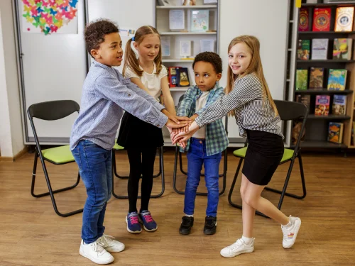 8 Social Skills for Kids: Building Strong Connections from the Start