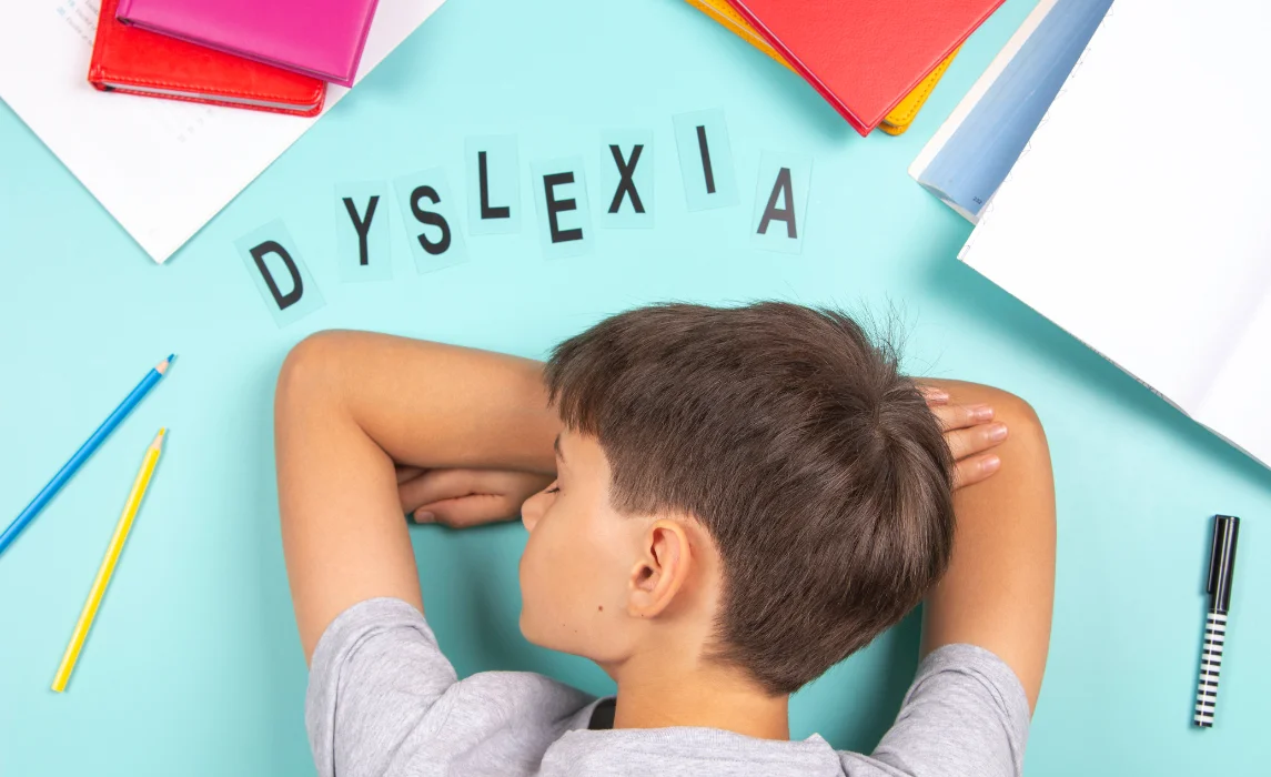 word dyslexia spelled out on the table