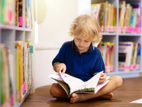 When Do Kids Start Reading? Signs, Stages, and How Parents Can Help
