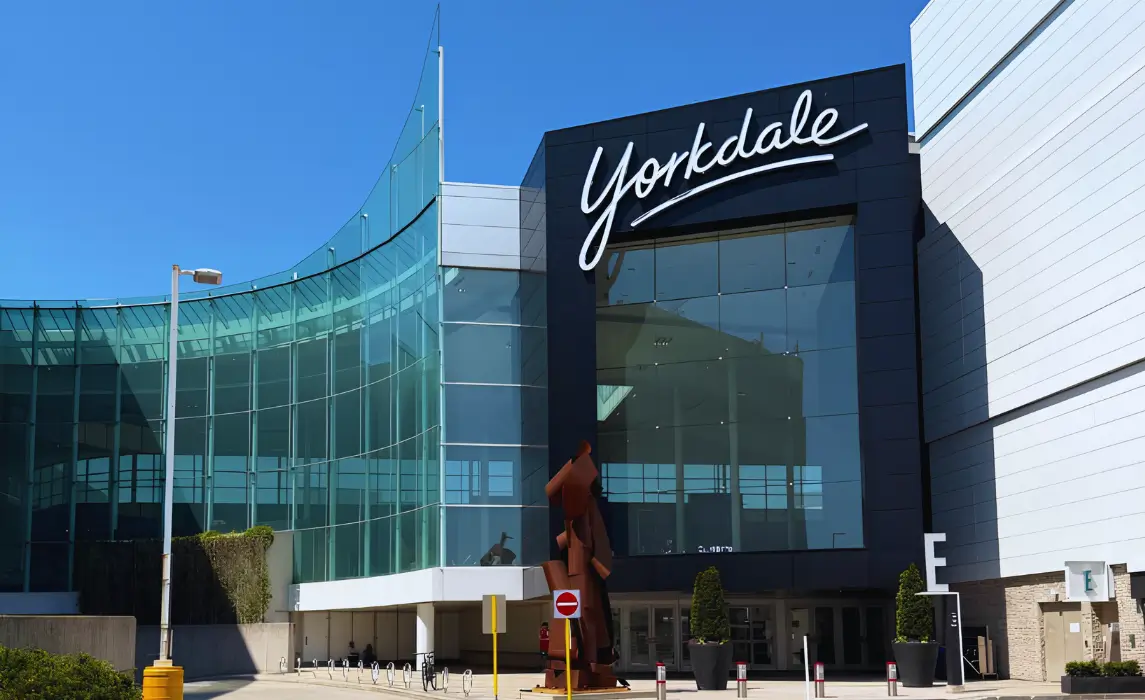 Best Shopping Malls in Toronto: Where Locals and Visitors Actually Go