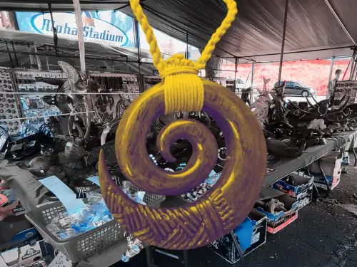 Best Hawaii Souvenirs: Top Hawaiian Gifts to Bring Home