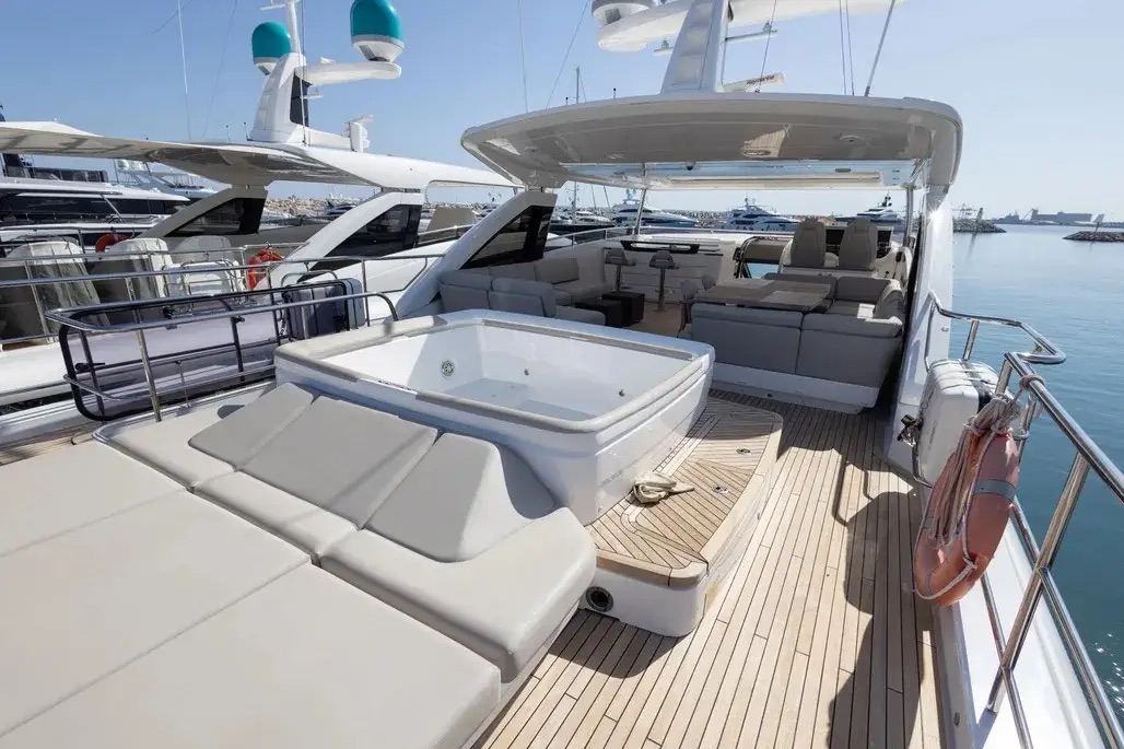 View of the yacht’s exterior