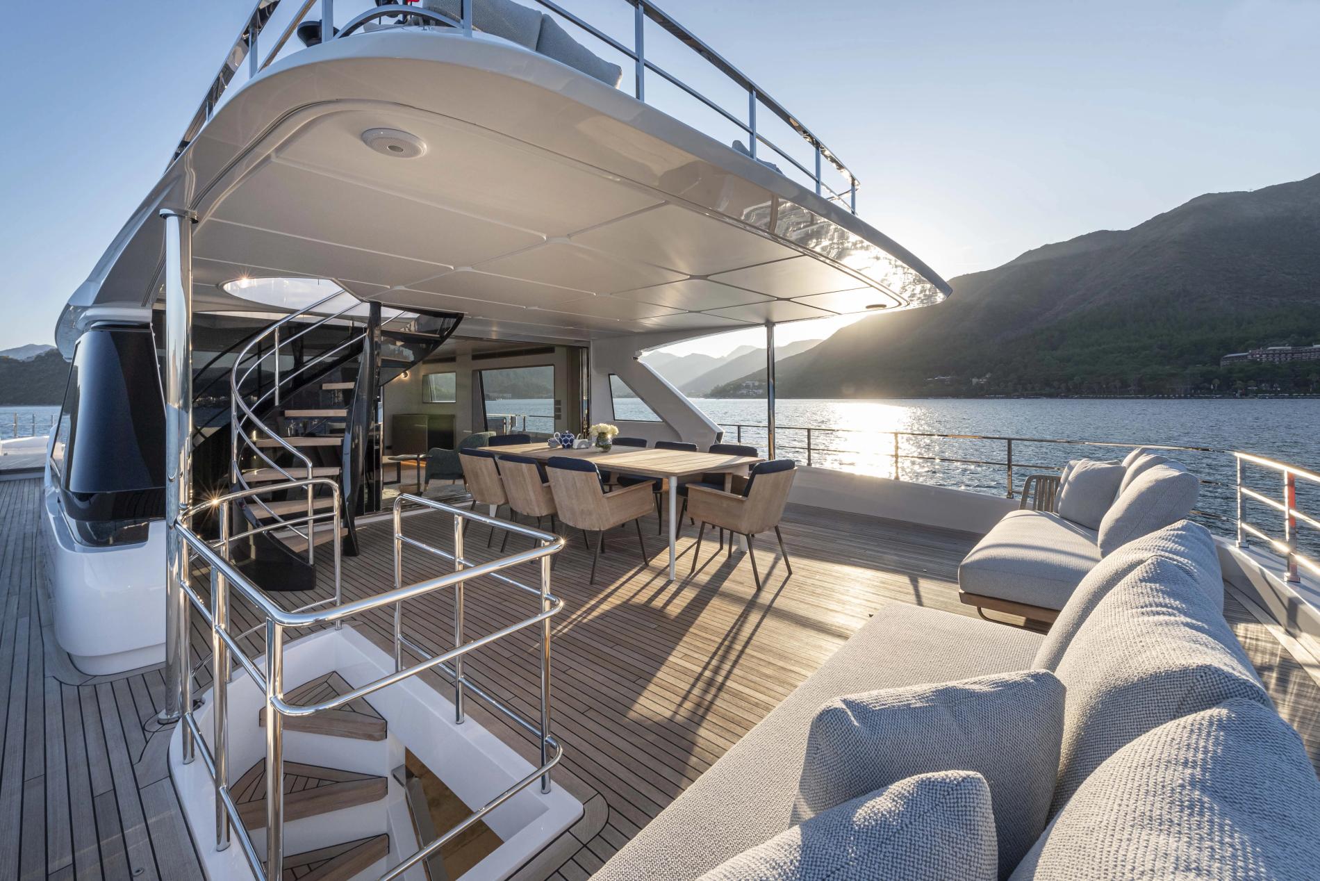 View of the yacht’s exterior
