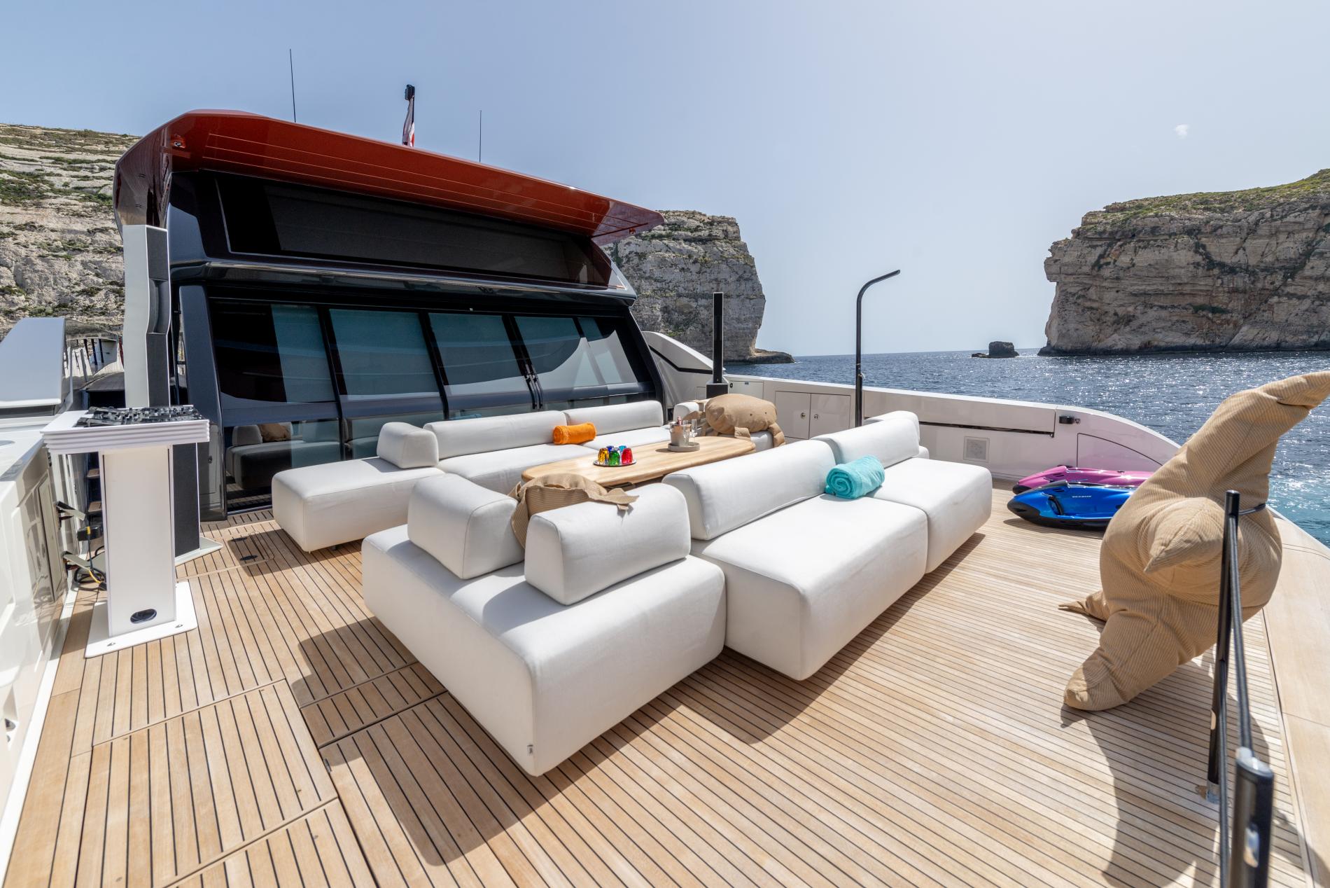 View of the yacht’s exterior