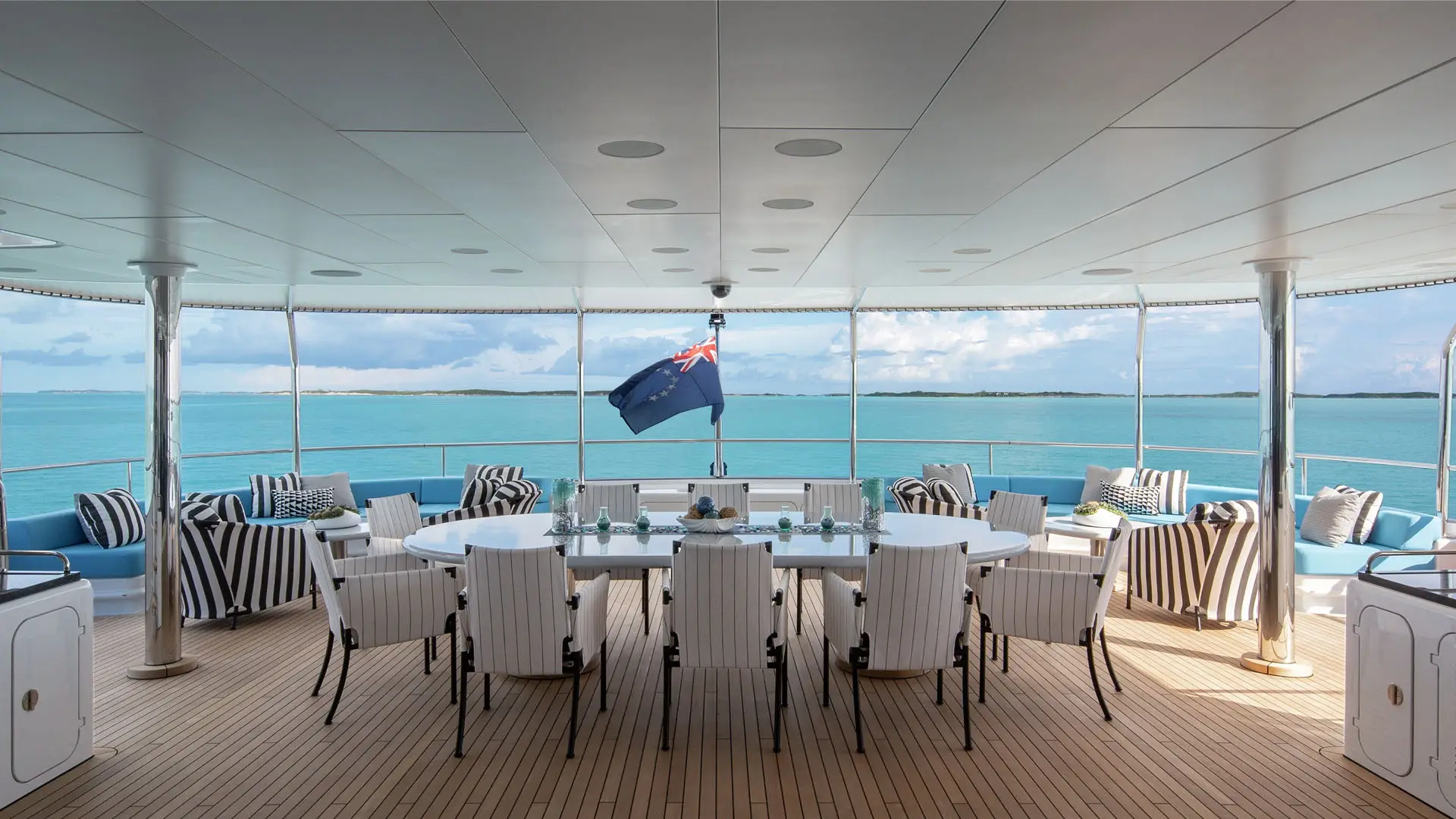 View of the yacht’s exterior