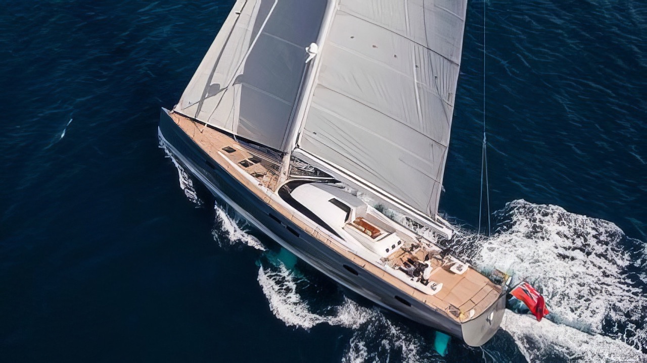 View of the yacht’s exterior