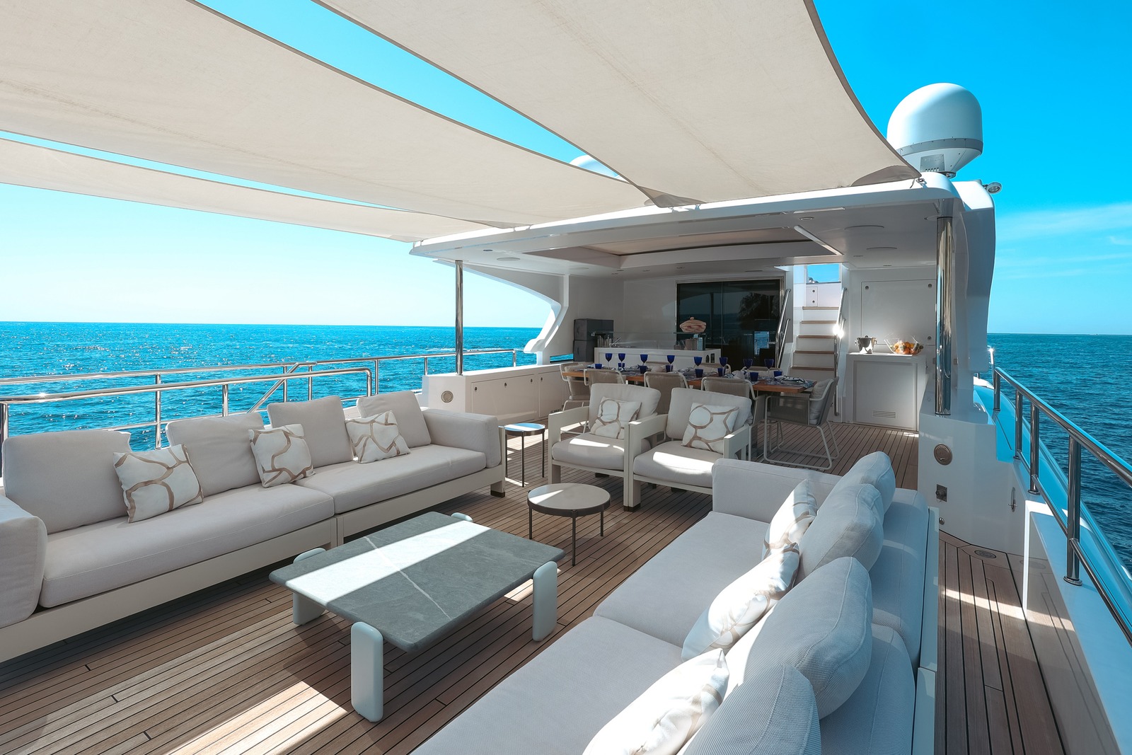 Rosinha motor yacht exterior, photo 13 of 16