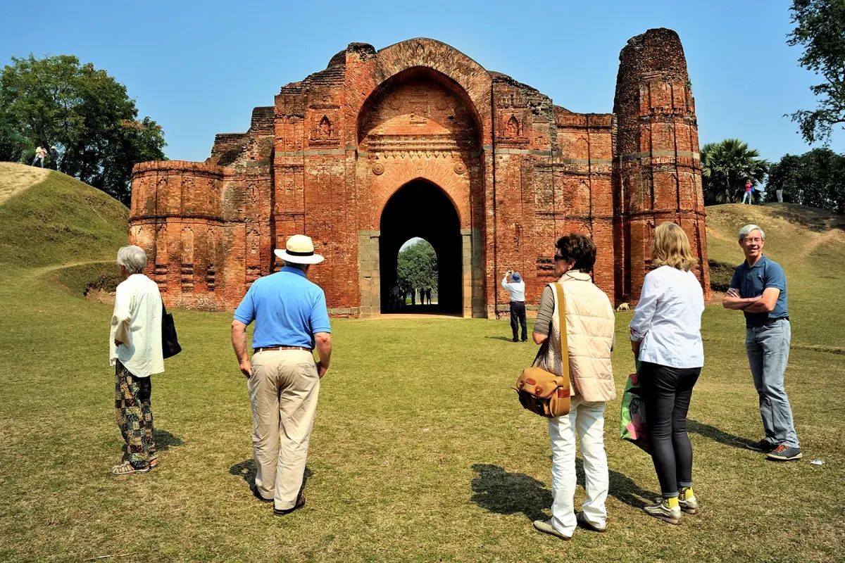 Salami Darwaza at Gour