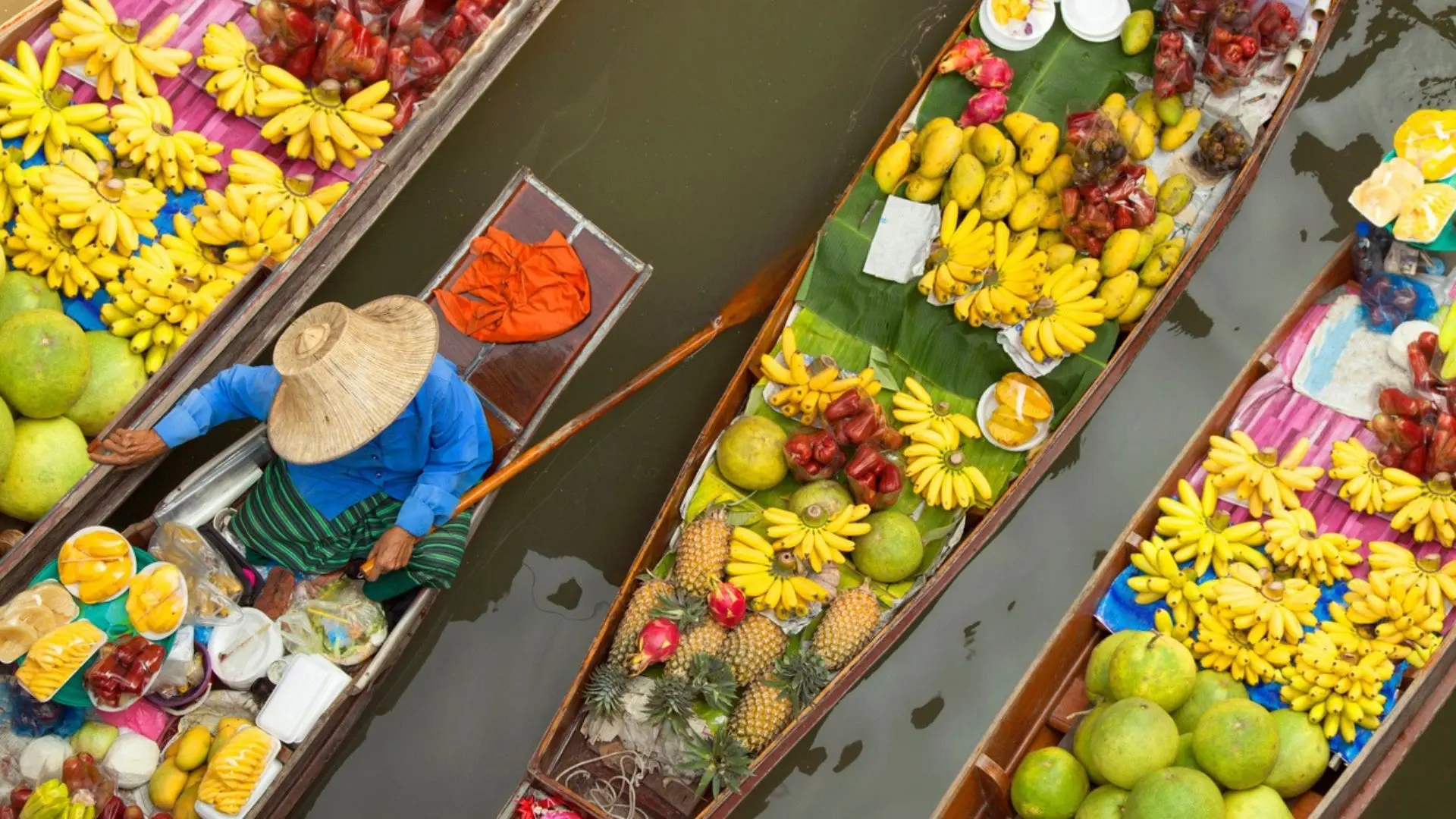 Visit the lively Damnoen Saduak Floating Market, Ratchaburi Province