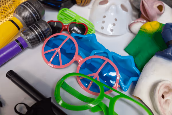 Viele lustige Verkleidungsartikel für die Fotobox