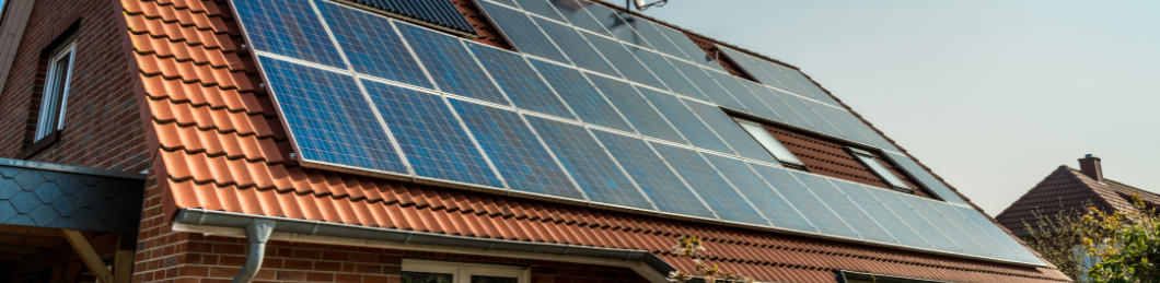 Solar panels in 2026 still deliver strong savings, especially when paired with batteries.