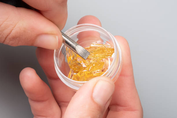 Your 7/10 Cannabis Guide: Celebrate Oil Day Your Way