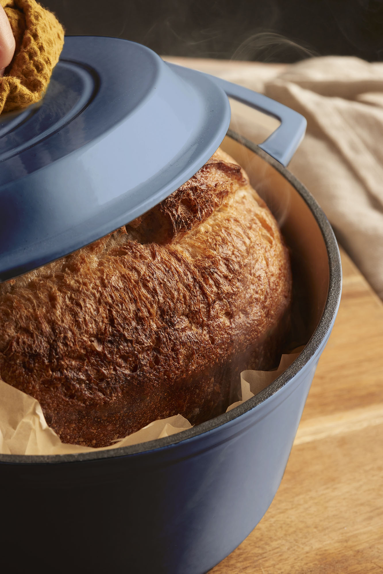 Dutch oven baking complete