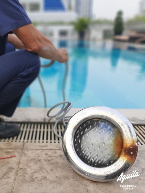 Common Pool Electrical Problems | Signs, Solutions & Safety Tips