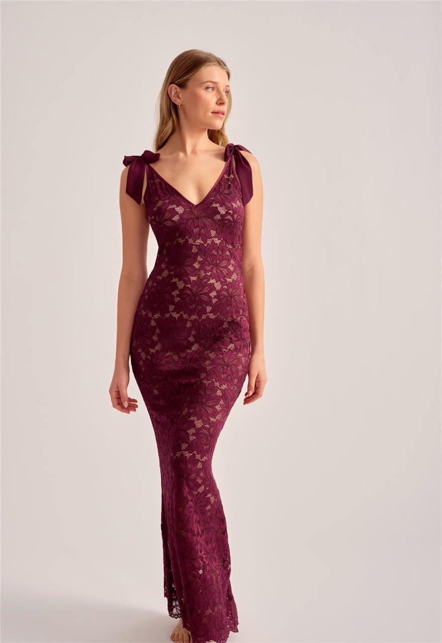 Jenette Bras Canada Rya Amour Lace Lingerie Wireless Gown in Red