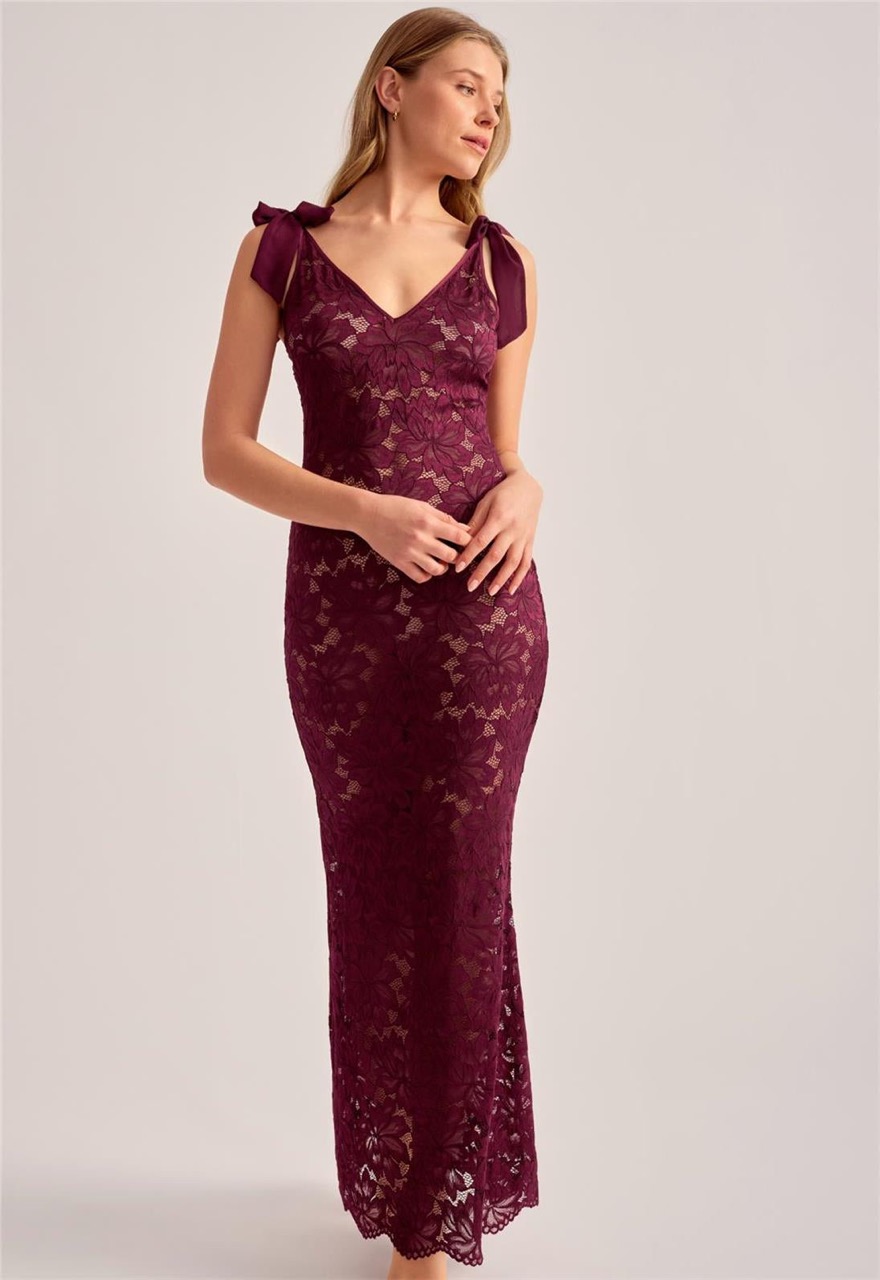 Jenette Bras Canada Rya Amour Lace Lingerie Wireless Gown in Red