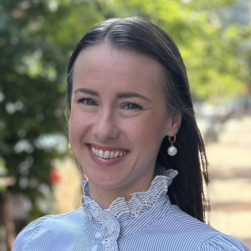 Headshot of Emily McCallum, manager at Ascendient