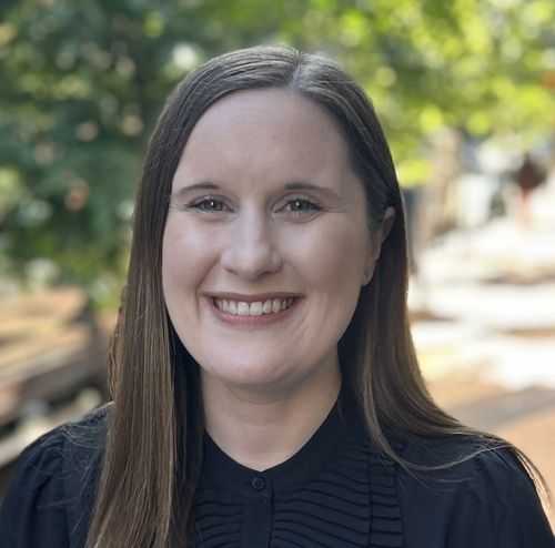 Headshot of Laura Armstrong-Brauer, senior manager in the Regulatory practice at Ascnedient