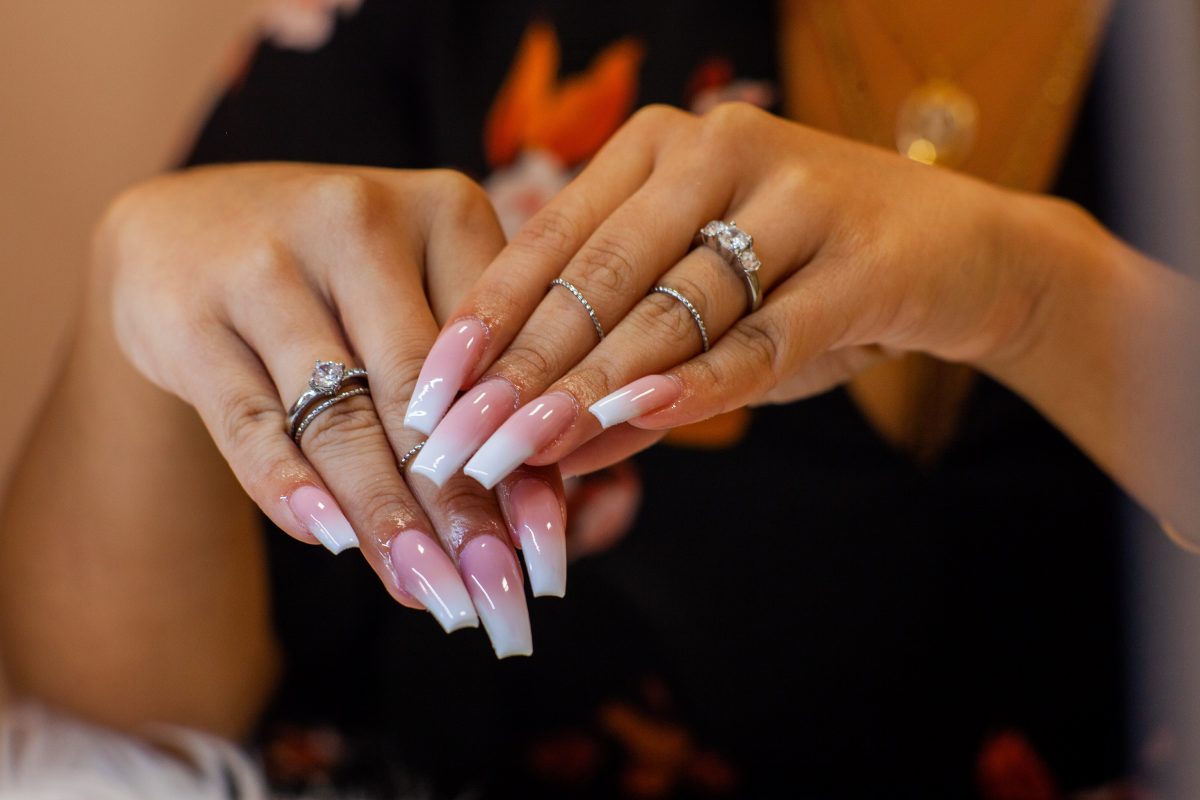 Alexandra nails