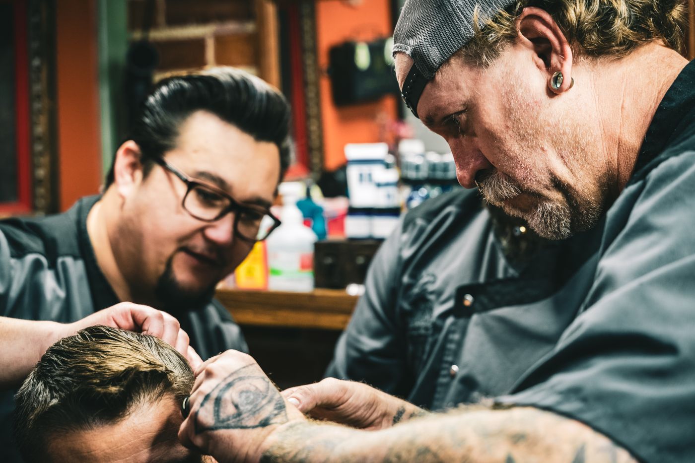 Salon Walk-In vs. Appointment: Managing Hybrid Booking Streams