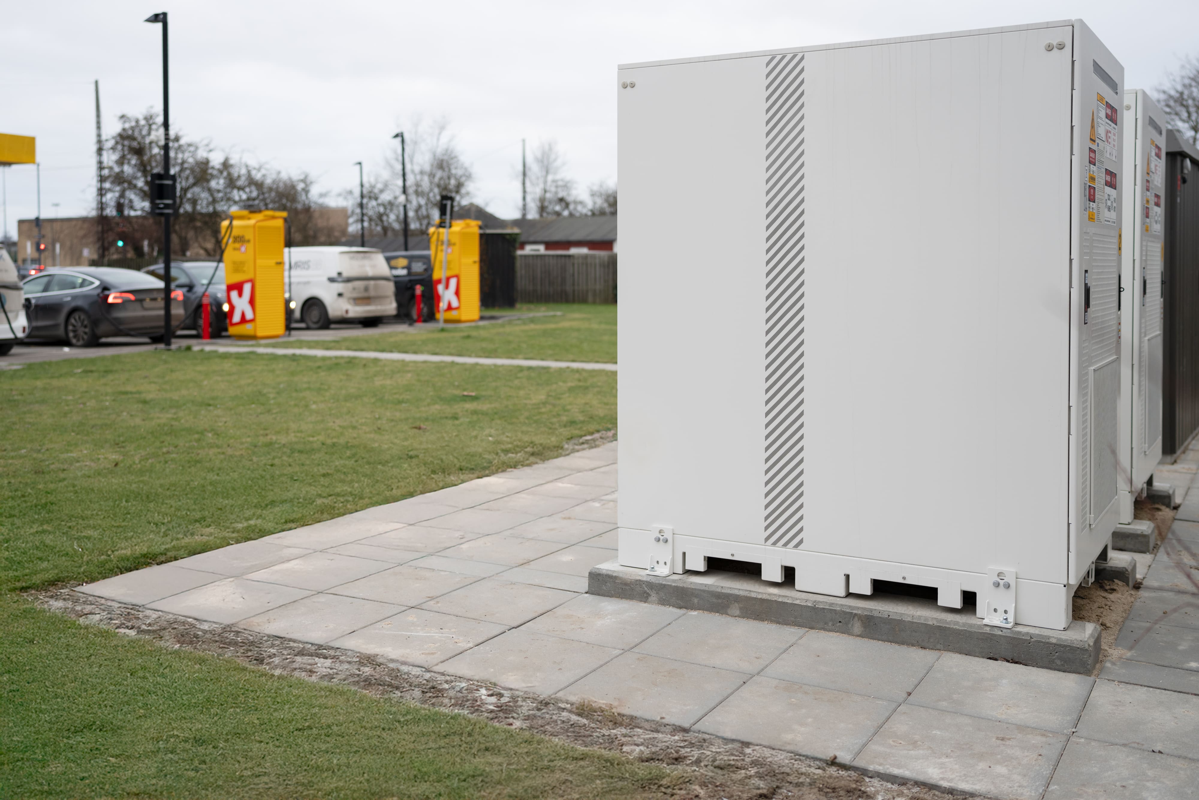 How European EV Charging Operators Use BESS to Cut Grid Costs