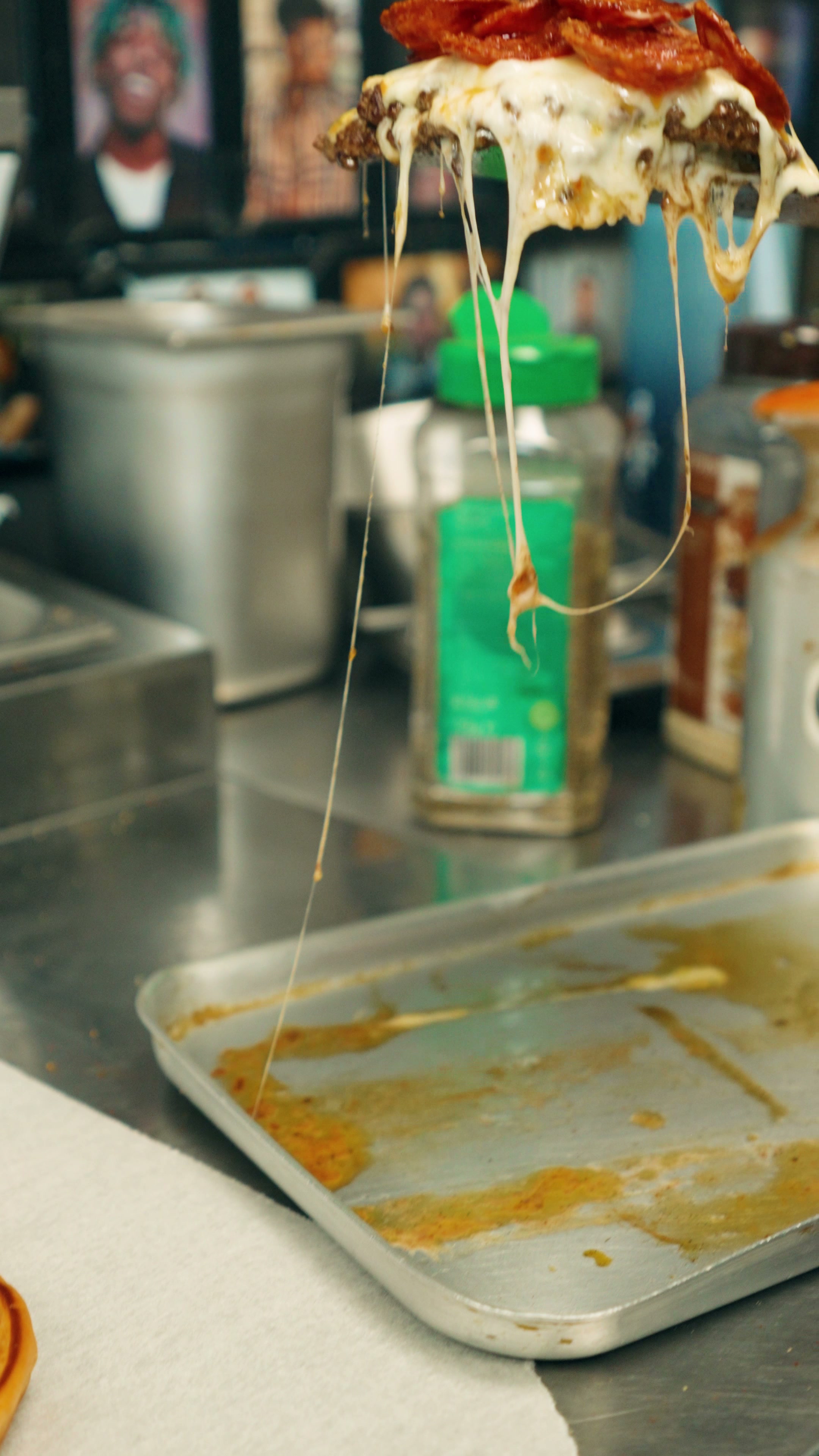 Cookin Lab cheese pull shot from the organic content set