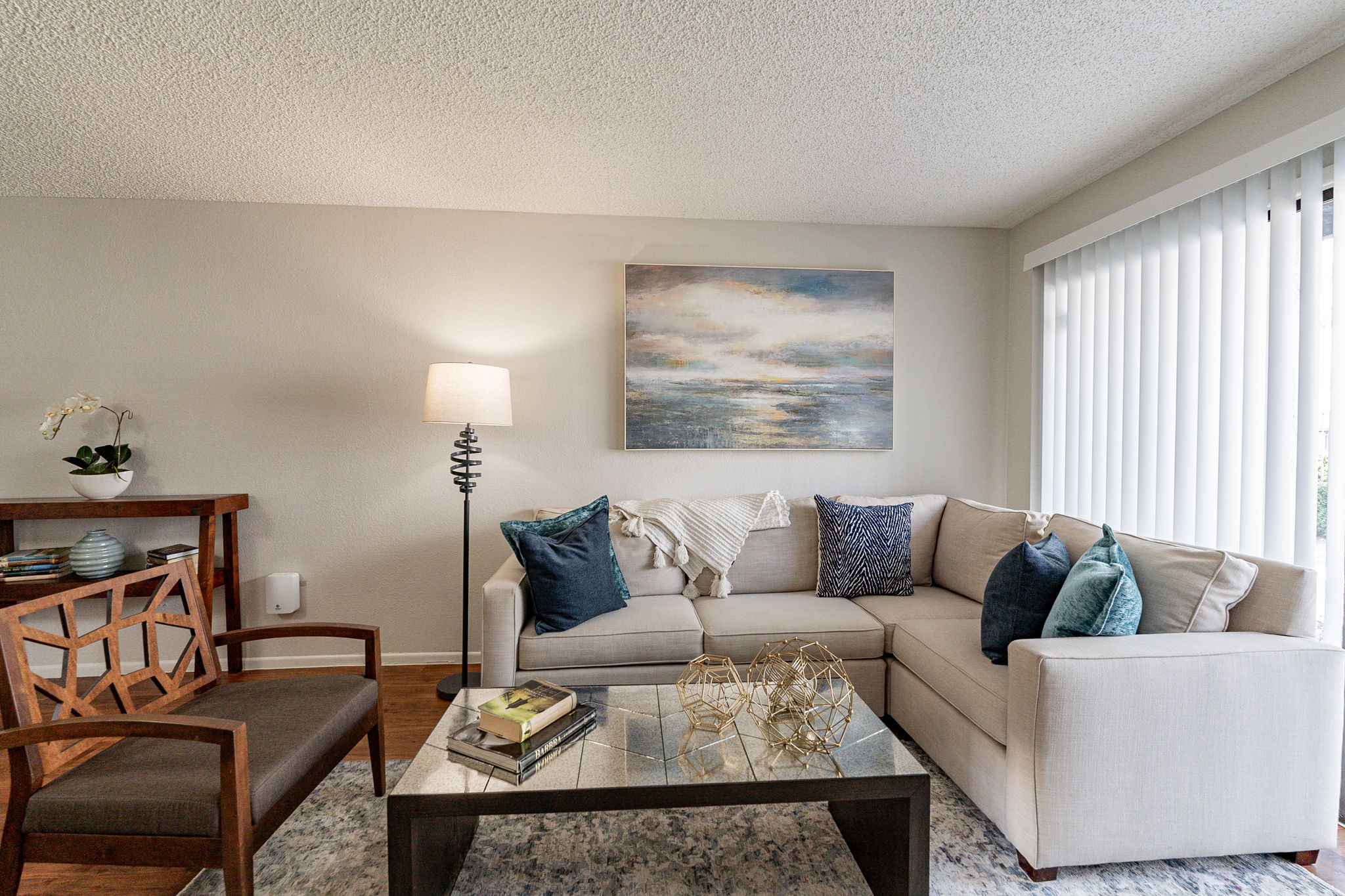 Furnished apartment interior shown in the official Club Valencia gallery.