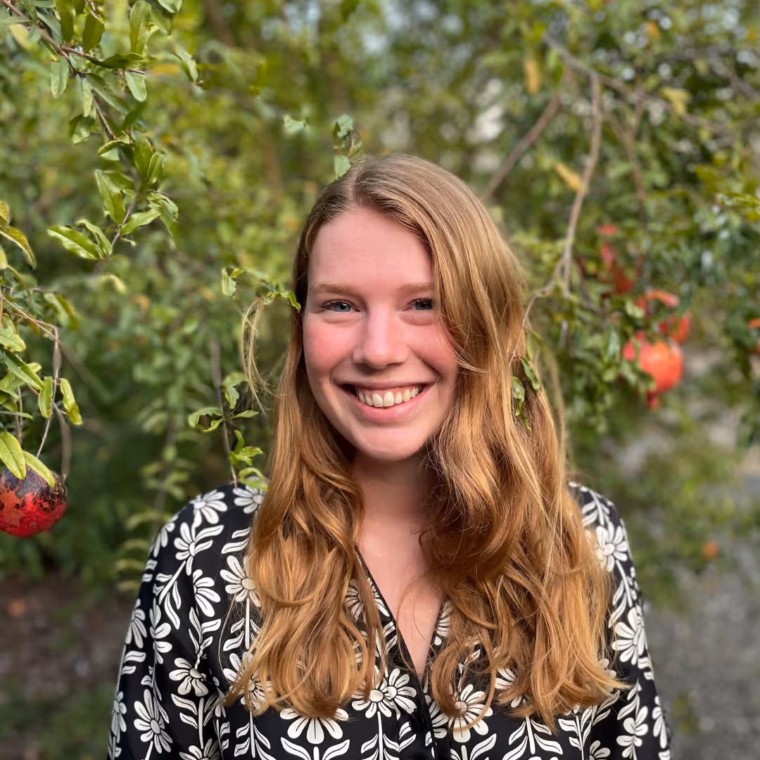 Nina Galle Local LIne