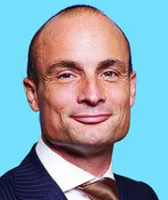 A headshot of Jan Vos.