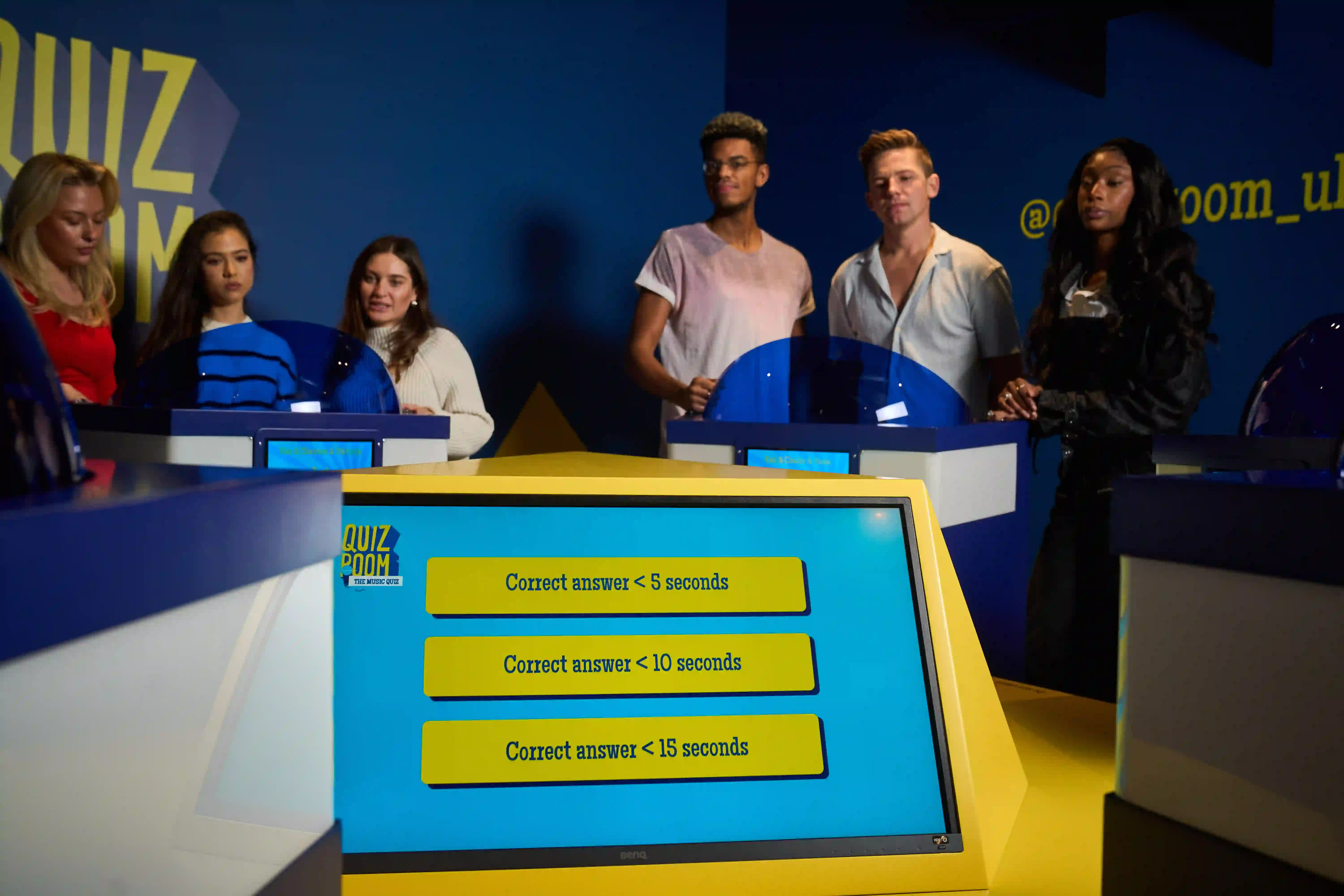 interactive experience in Toronto Quiz Room