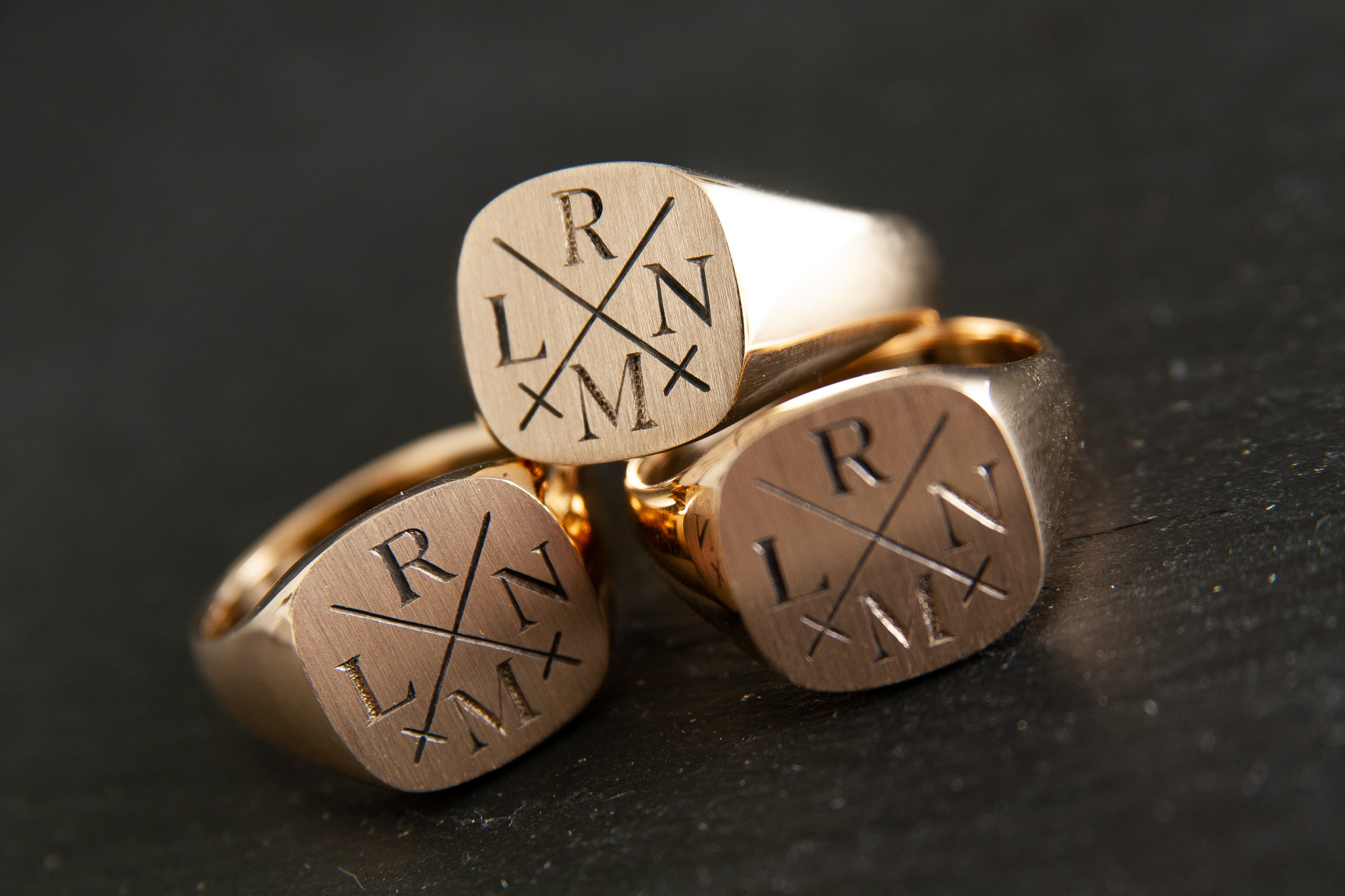 Monogramm - Ringe Gelbgold 750 mit Lasergravur