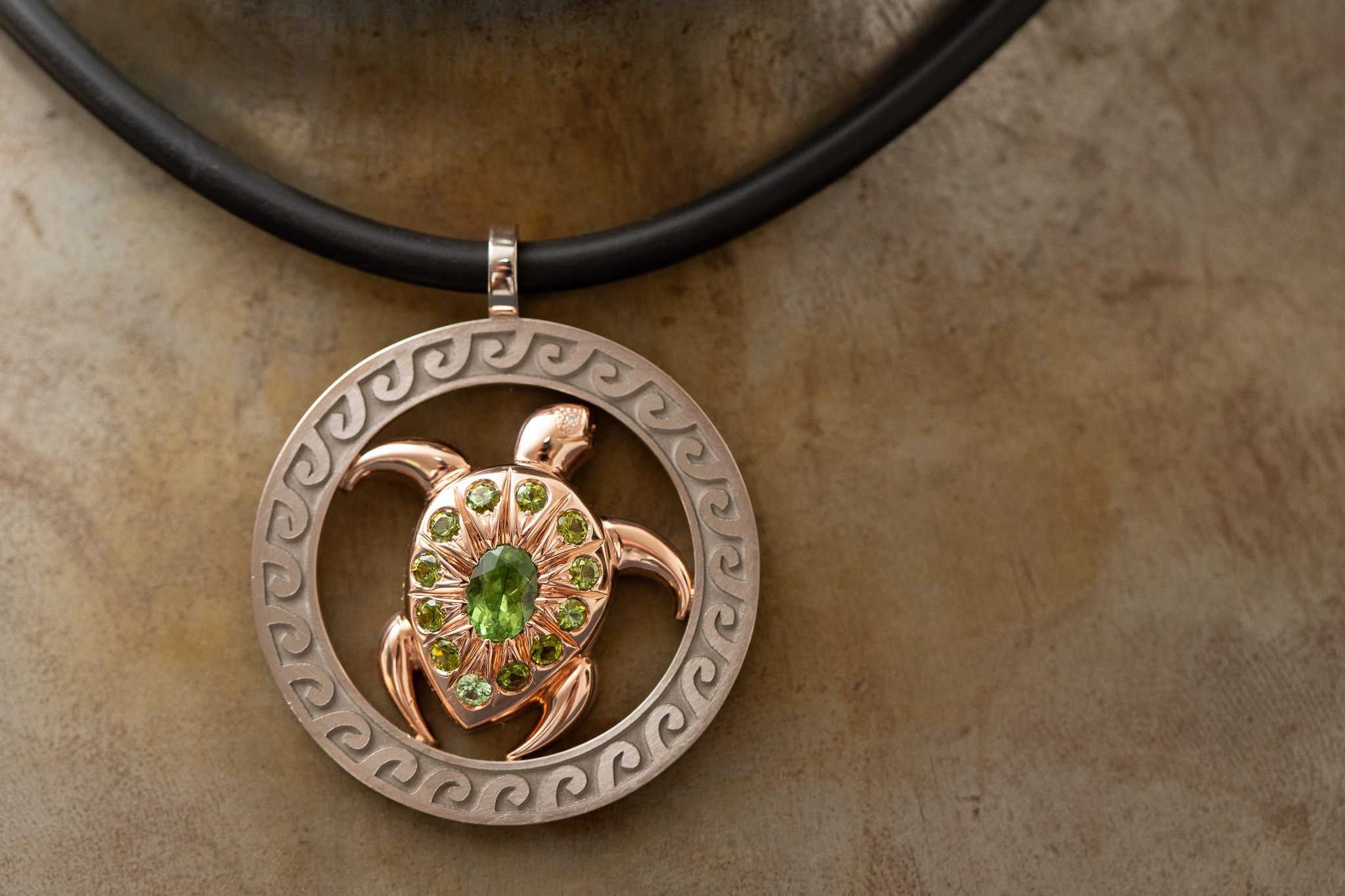 Anhänger in Rot.-Weissgold 750 mit Turmalin