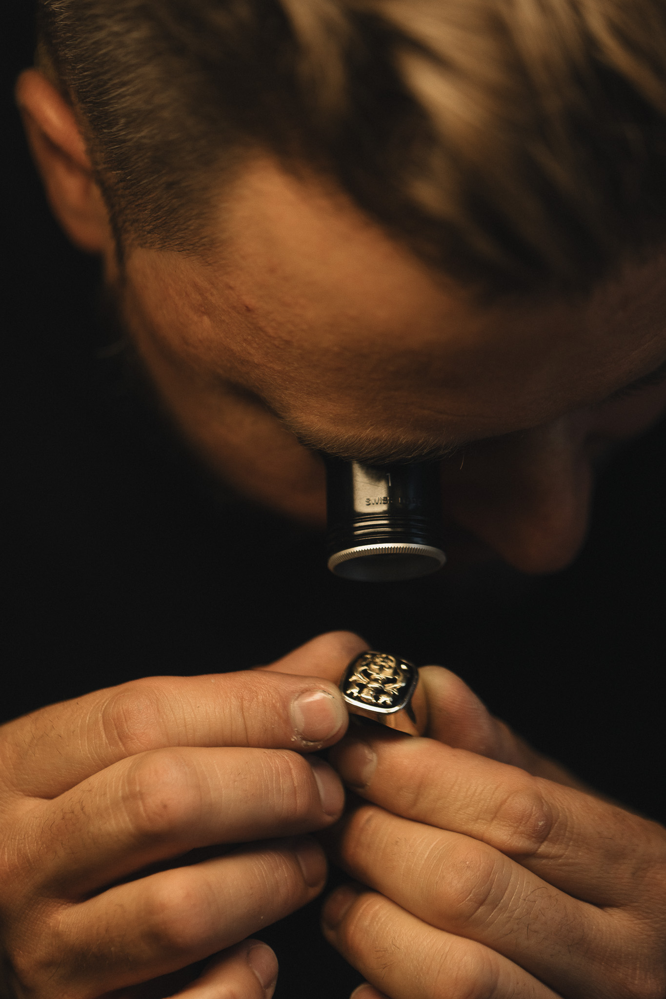 Schatzung für Erbstück Wappenring in Gelb.-Weissgold 750 mit Handgravur