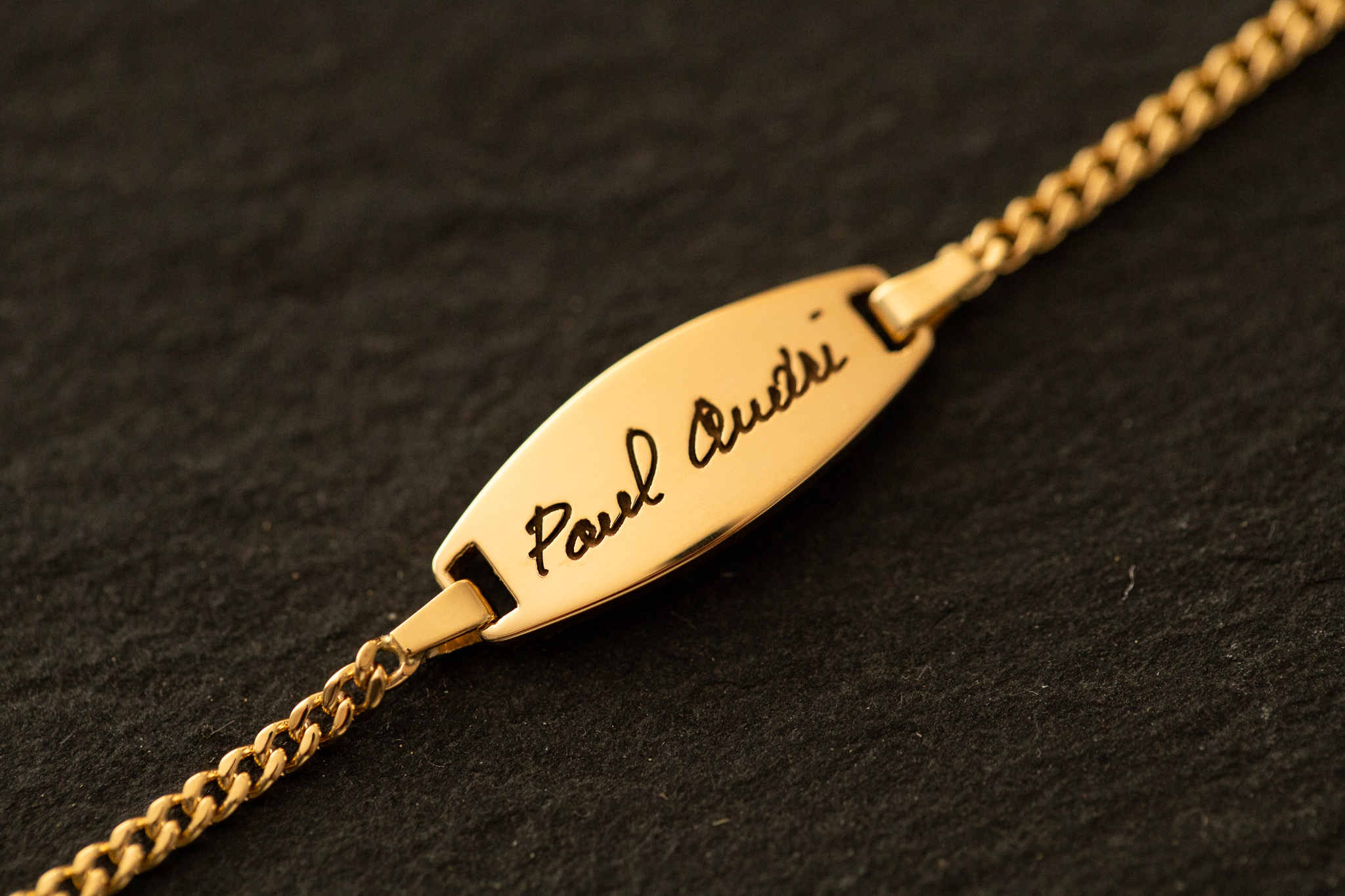 ID-Bracelet in Gelbgold 750 mit Handschriftgravur 