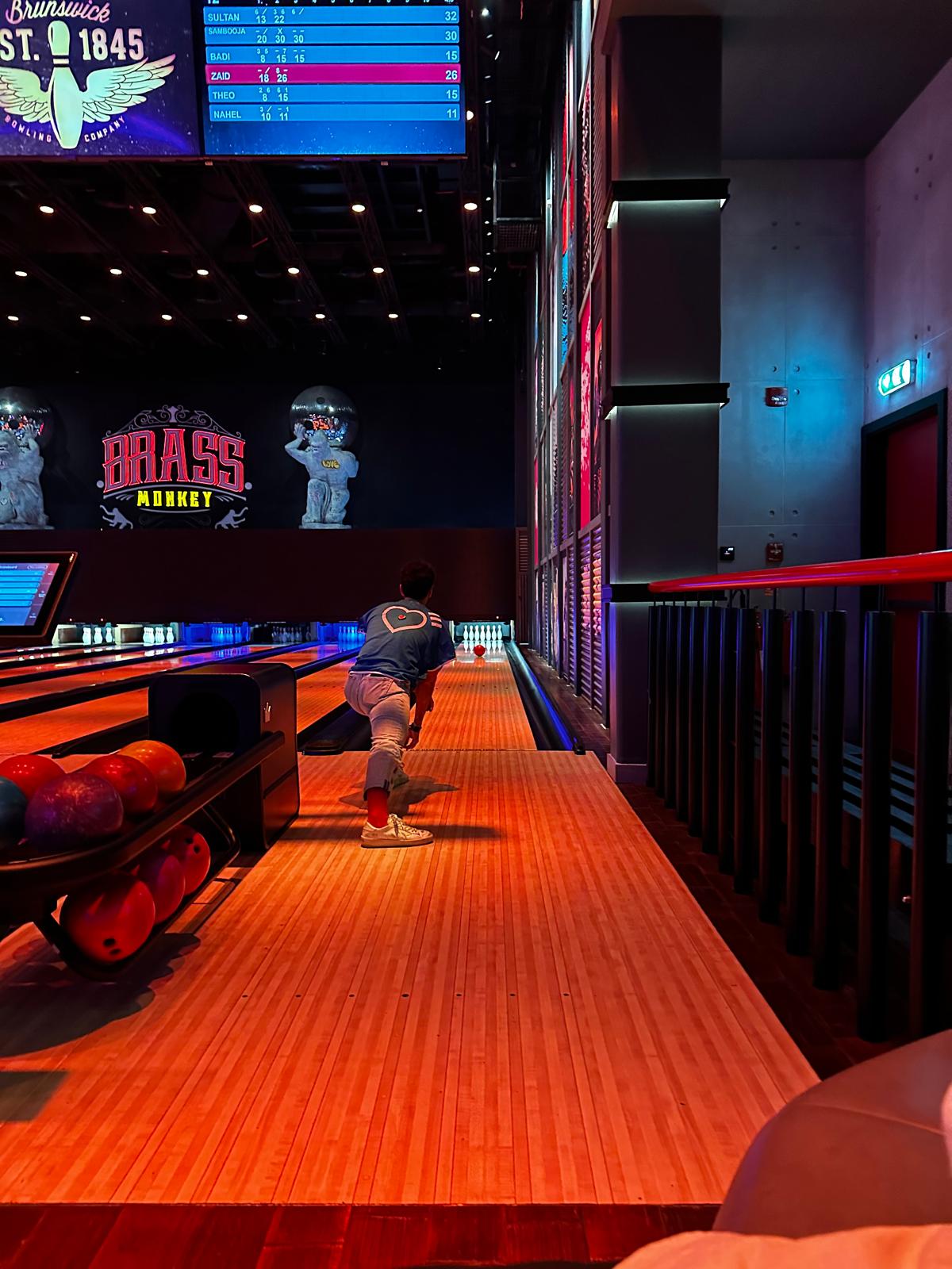 1833 Casuals: Bowling