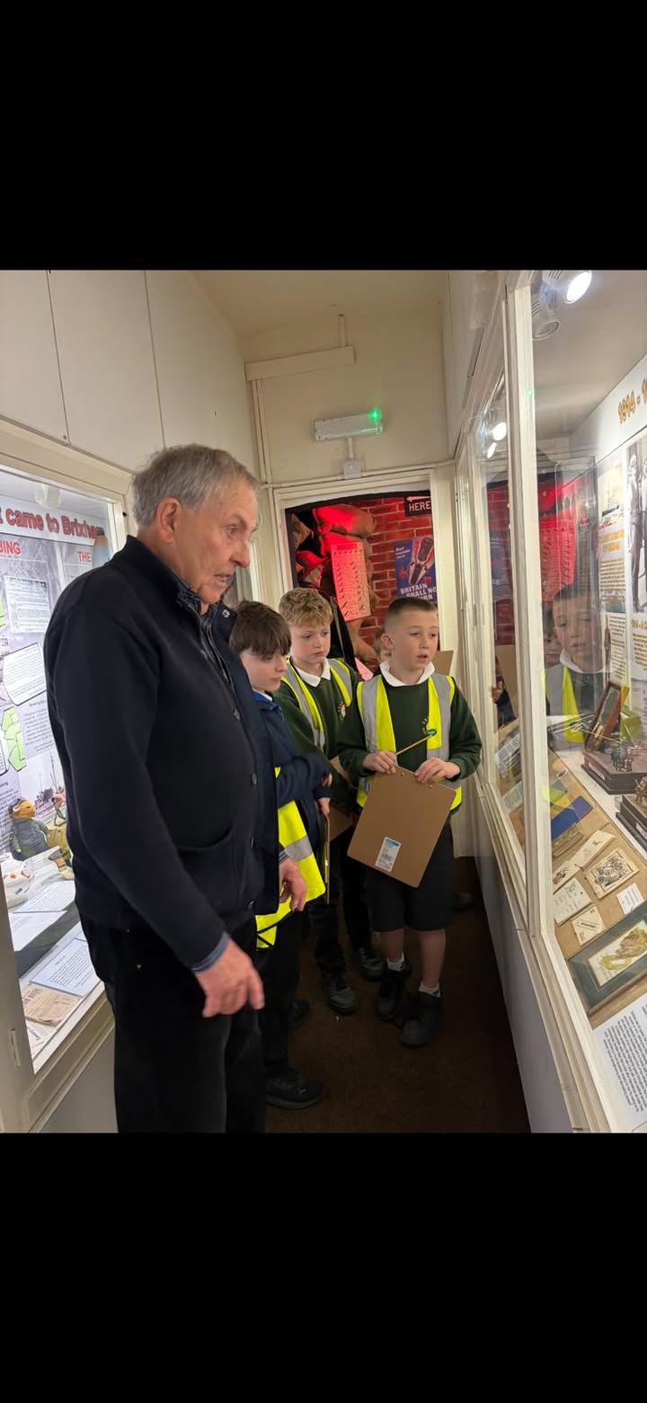 1087635278051971_1393947866068574