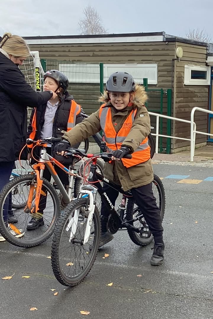 1087635278051971_1399582598838434